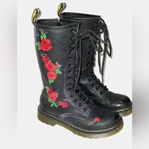 Doc marten air wait tall boots with roses Size 12 UK 13 US kids goth